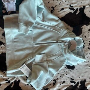 Lululemon Scuba Half Zip M/L sheer blue NWT